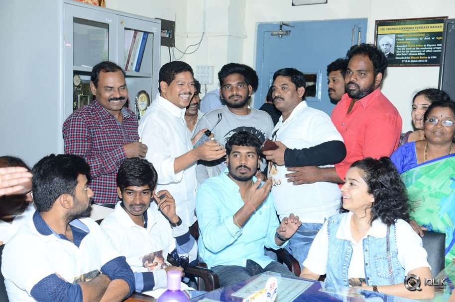 London-Babulu-Movie-Team-at-AVN-college-Vizag